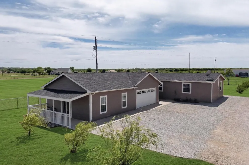 3451 County Road 617 Venus, TX 76084