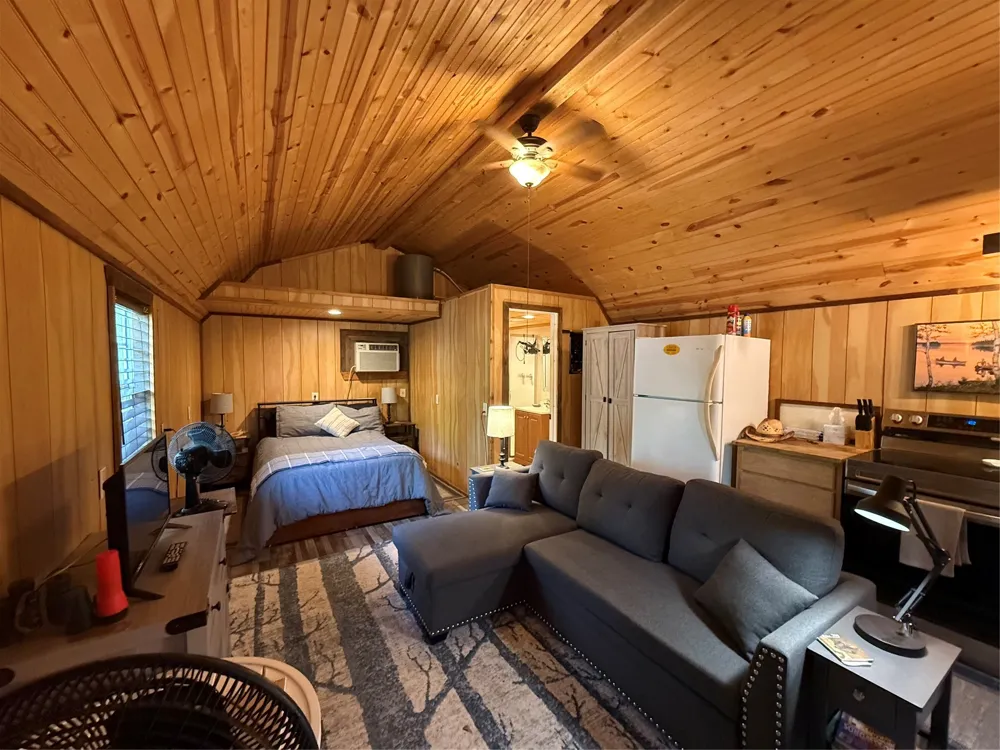 11756 Catfish Road Vivian, LA 71082