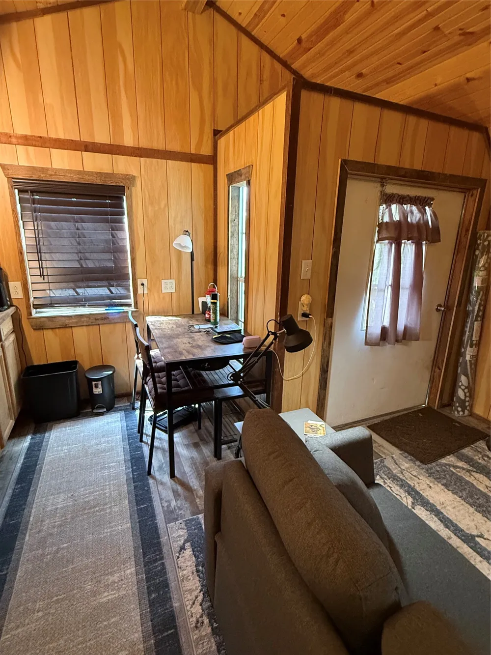 11756 Catfish Road Vivian, LA 71082