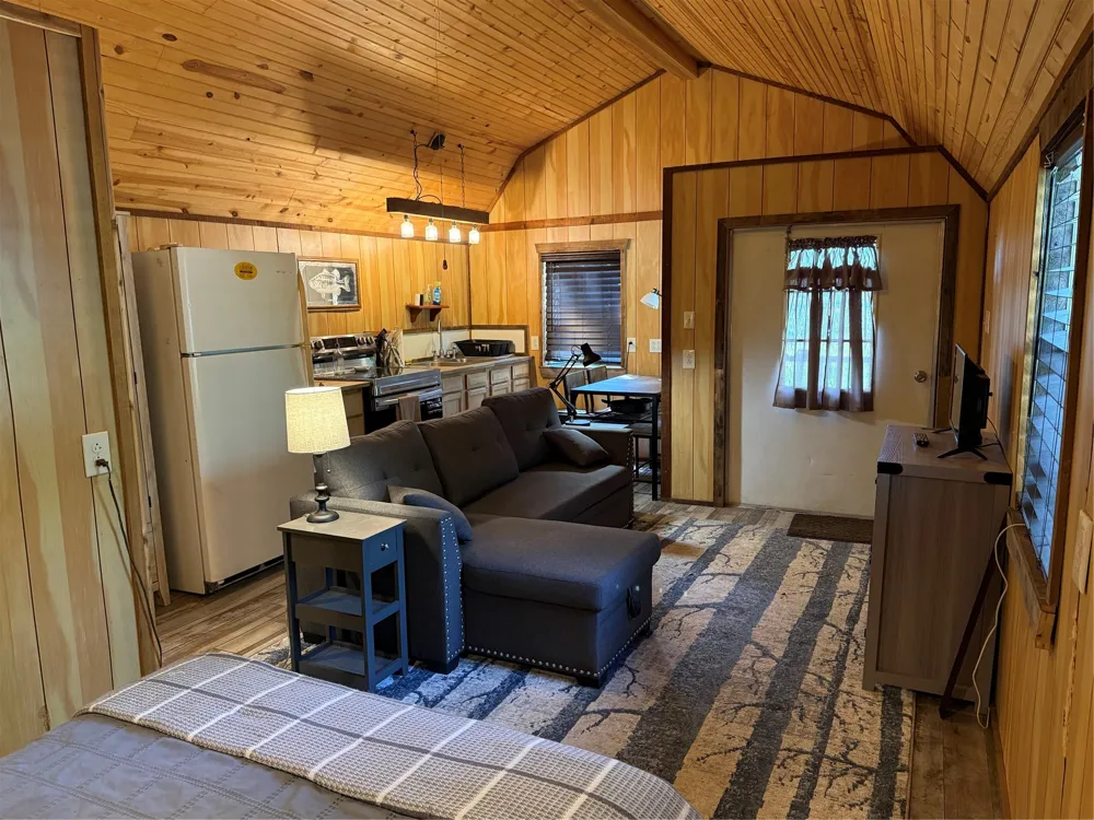11756 Catfish Road Vivian, LA 71082