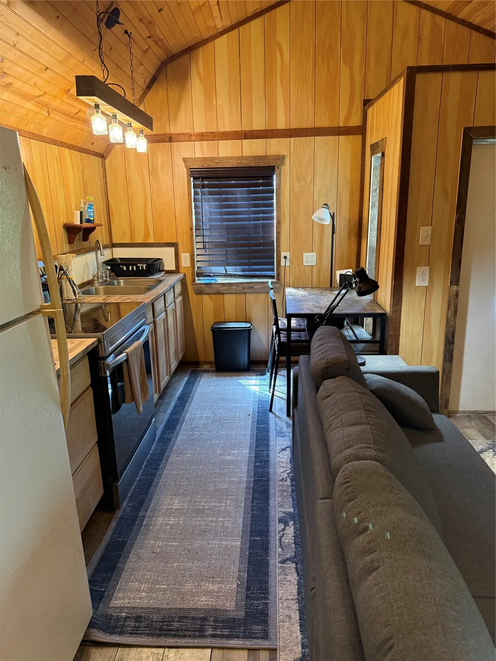 11756 Catfish Road Vivian, LA 71082