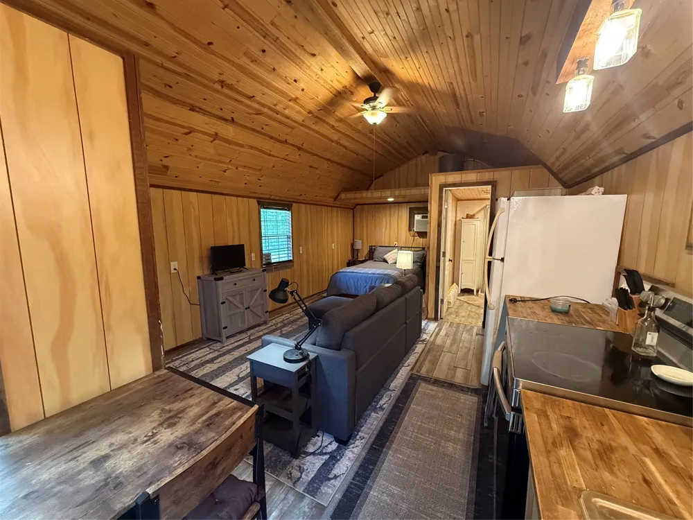 11756 Catfish Road Vivian, LA 71082