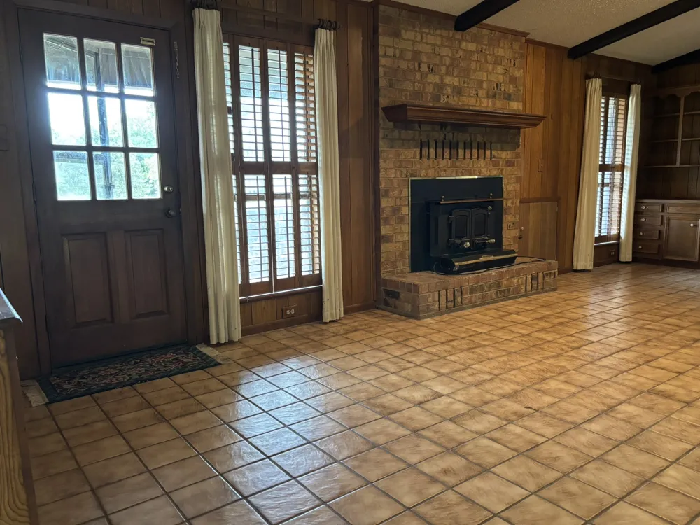 14070 County Road 3520 Brownsboro, TX 75756