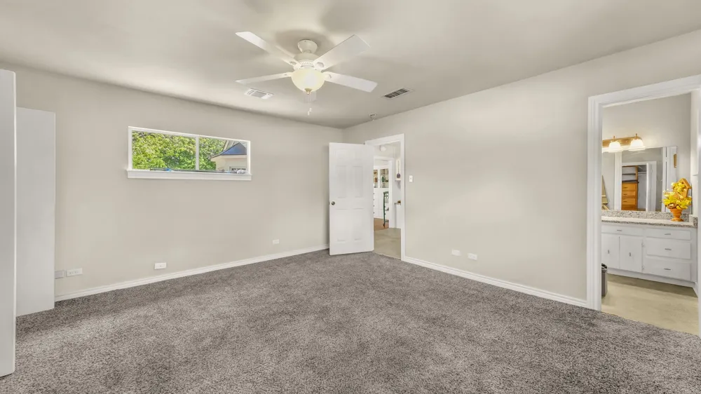 1715 Oak Avenue Mineral Wells, TX 76067