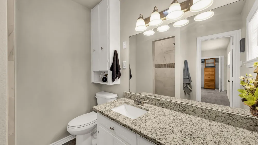 1715 Oak Avenue Mineral Wells, TX 76067