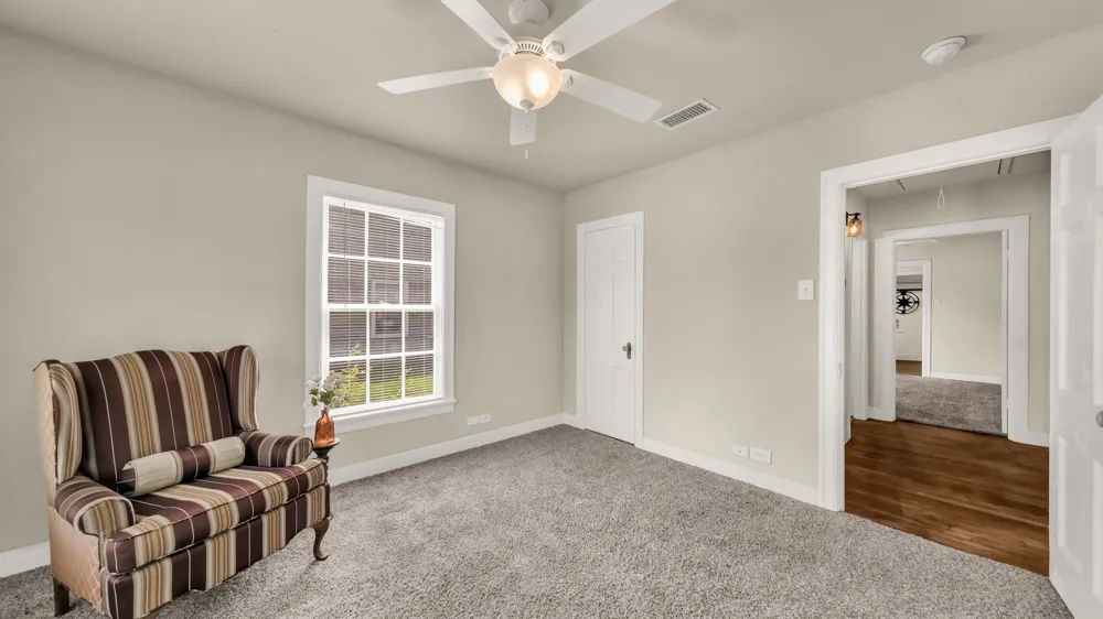 1715 Oak Avenue Mineral Wells, TX 76067