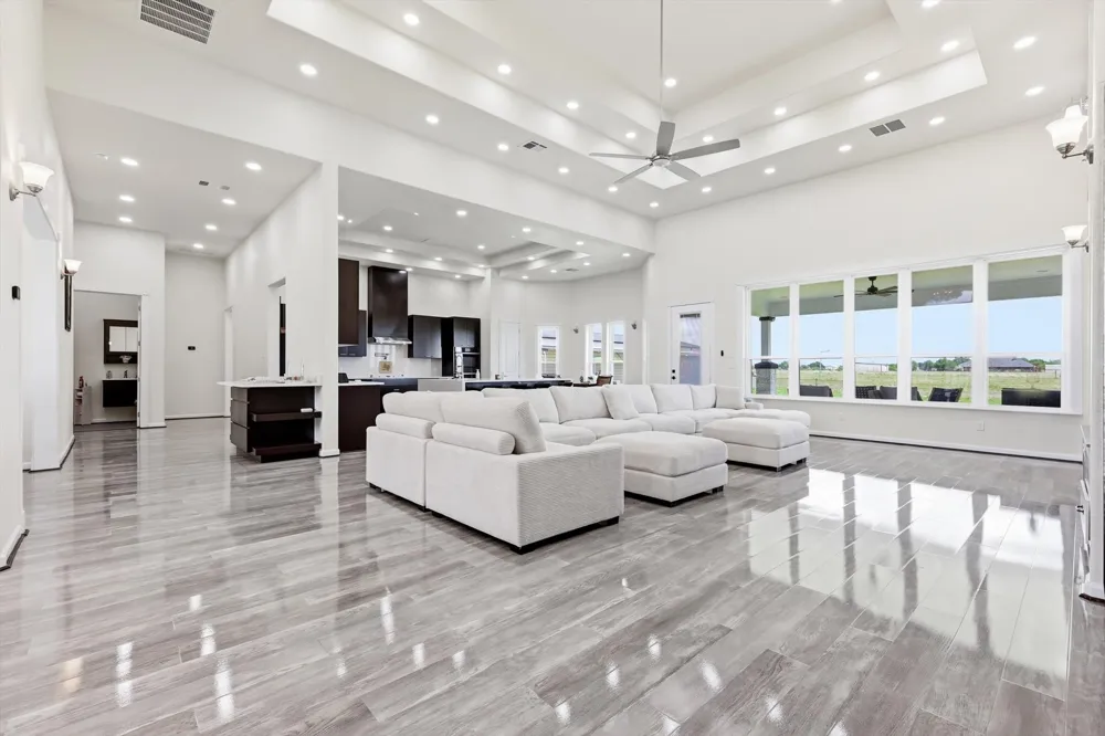 1401 Carter Drive