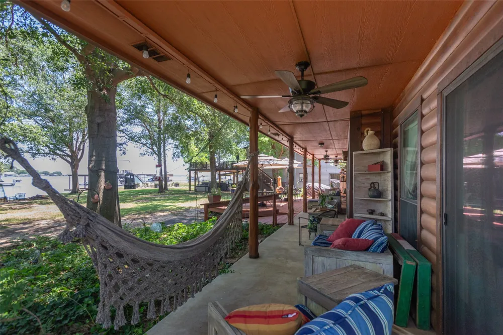 121 Xit Ranch Road Trinidad, TX 75163