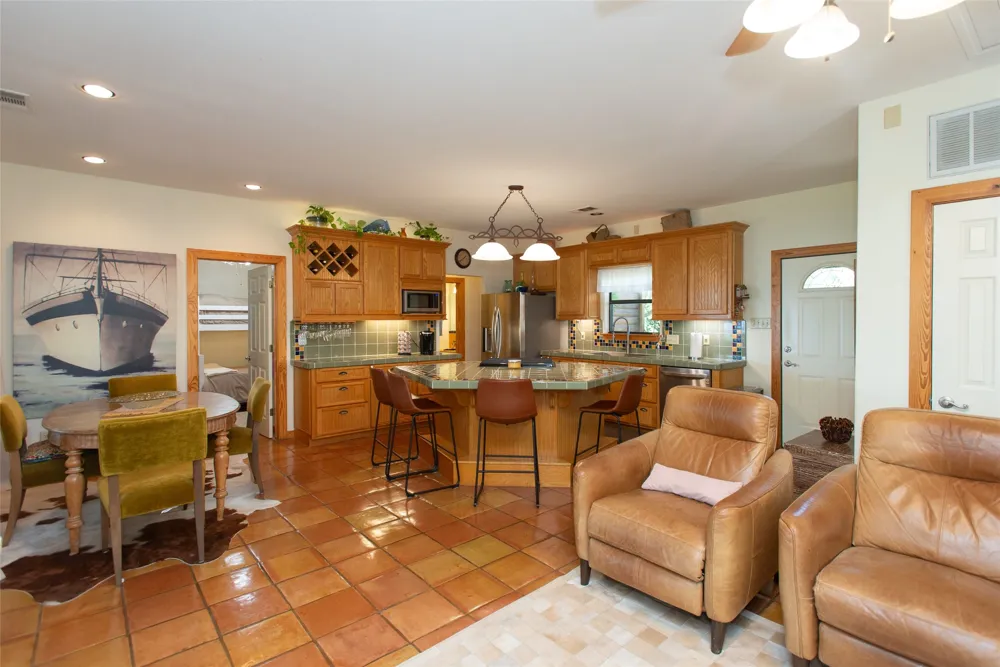 121 Xit Ranch Road Trinidad, TX 75163
