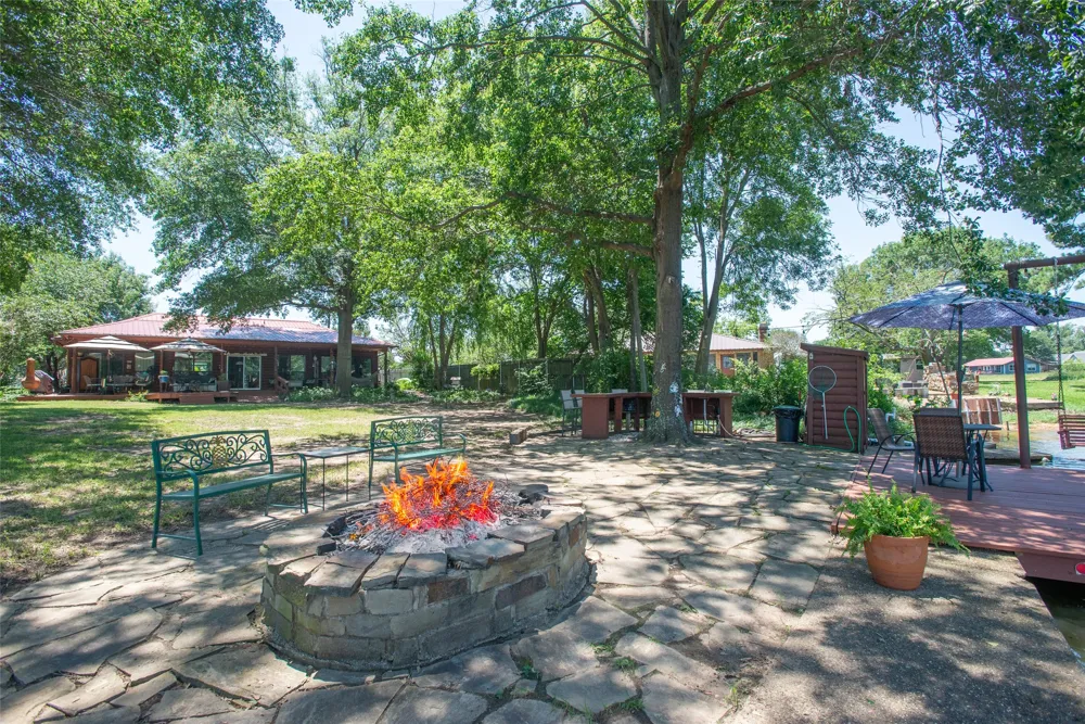 121 Xit Ranch Road Trinidad, TX 75163