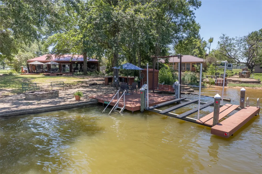 121 Xit Ranch Road Trinidad, TX 75163