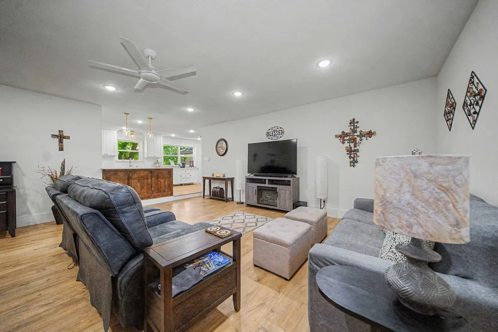 401 NW 32nd Street Mineral Wells, TX 76067