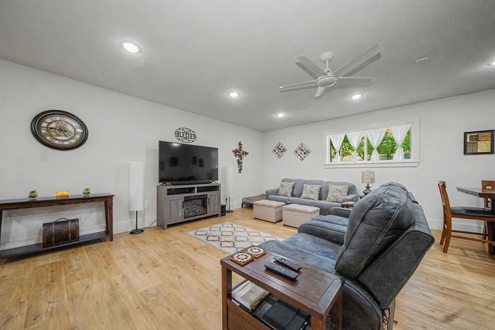 401 NW 32nd Street Mineral Wells, TX 76067