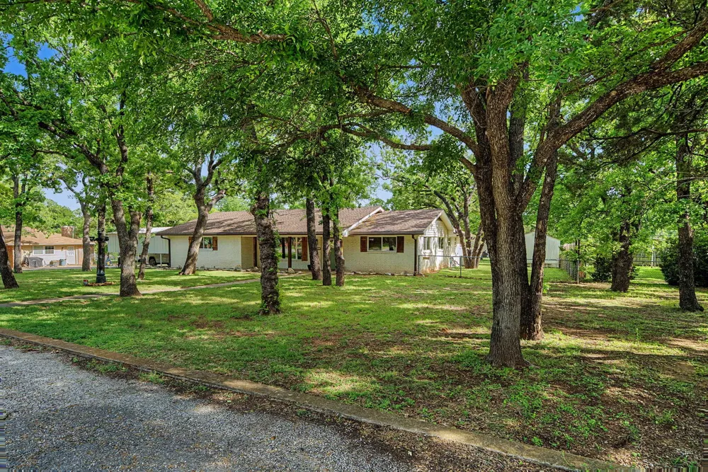 401 NW 32nd Street Mineral Wells, TX 76067
