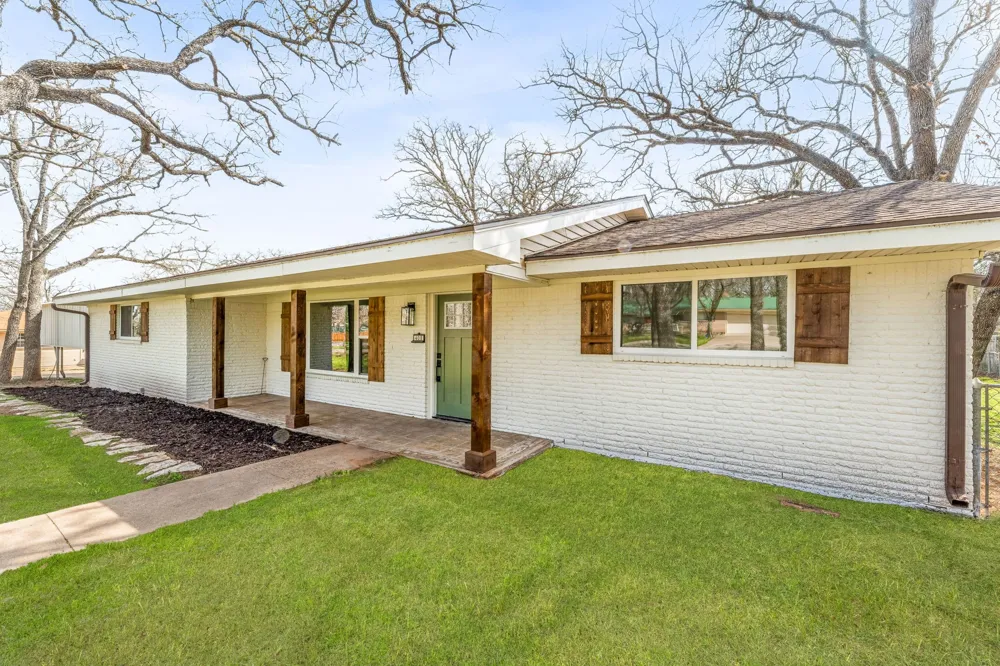 401 NW 32nd Street Mineral Wells, TX 76067