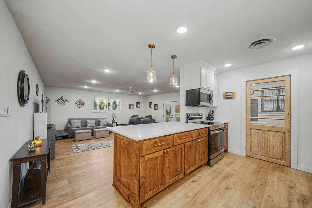 401 NW 32nd Street Mineral Wells, TX 76067