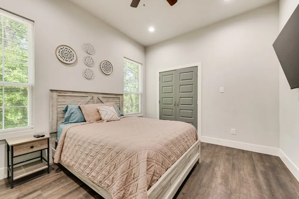 215 Idle Creek Lane DeSoto, TX 75115