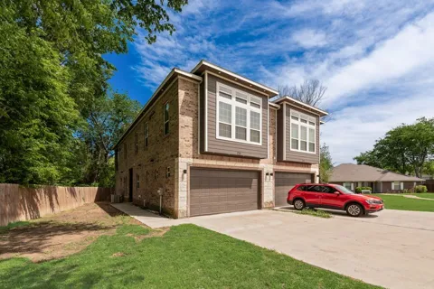 215 Idle Creek Lane