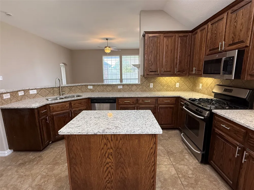 108 Cole Street Forney, TX 75126