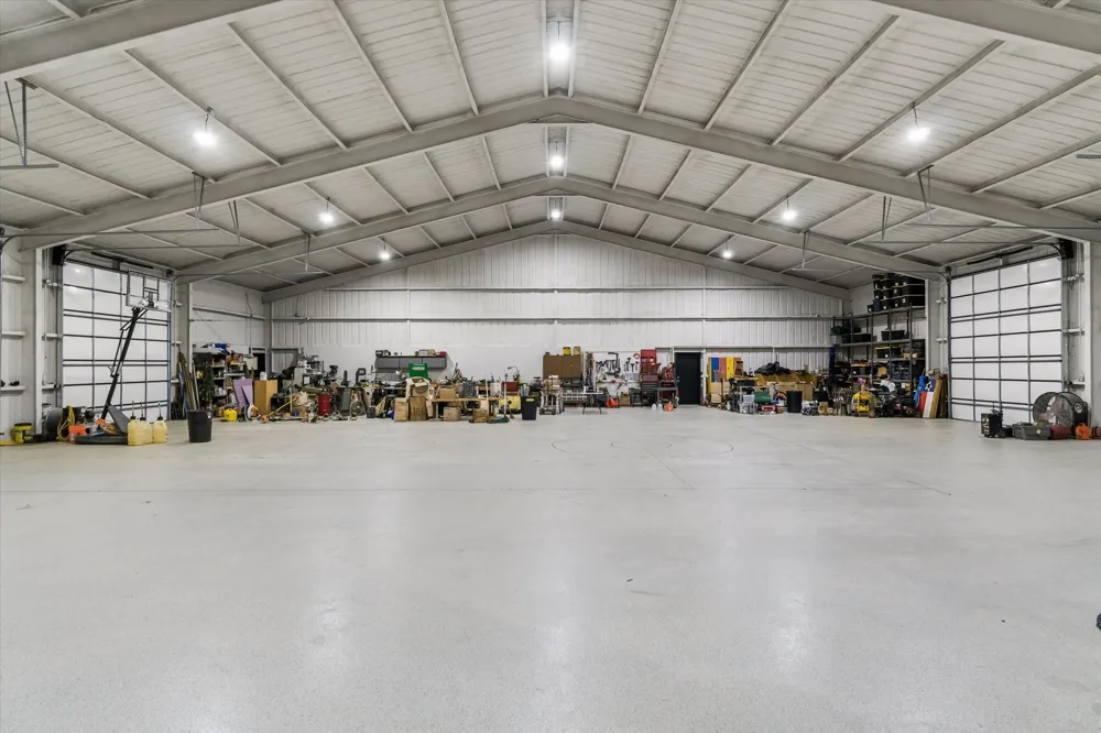 1189 VZ County Road 3702 Edgewood, TX 75117