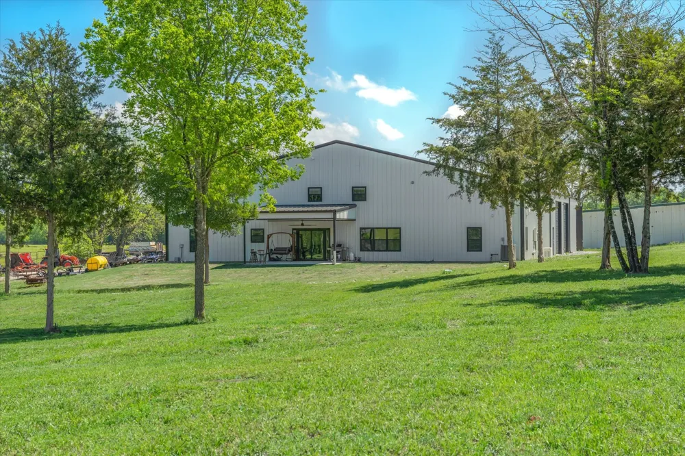 1189 VZ County Road 3702 Edgewood, TX 75117