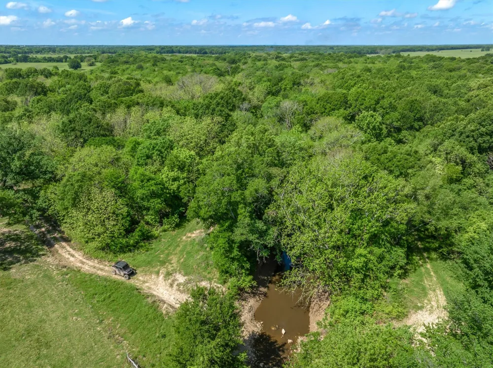1189 VZ County Road 3702 Edgewood, TX 75117
