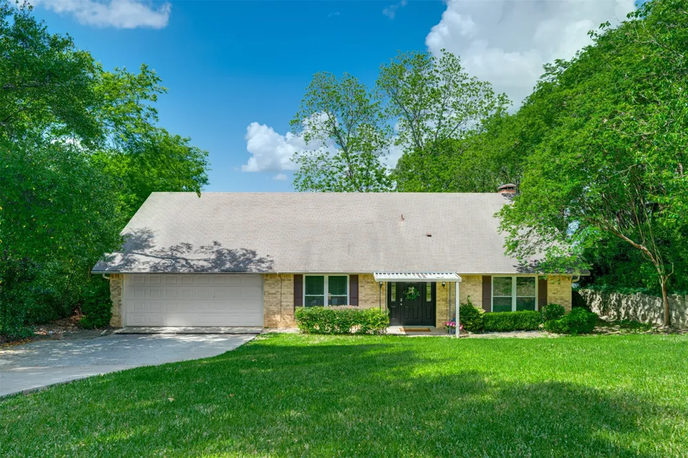 23340 Three Points Drive Frankston, TX 75763