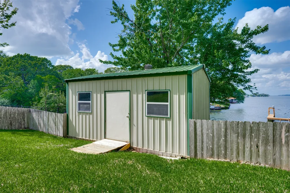 23340 Three Points Drive Frankston, TX 75763