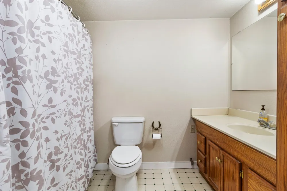 12250 County Road 3513 Brownsboro, TX 75756