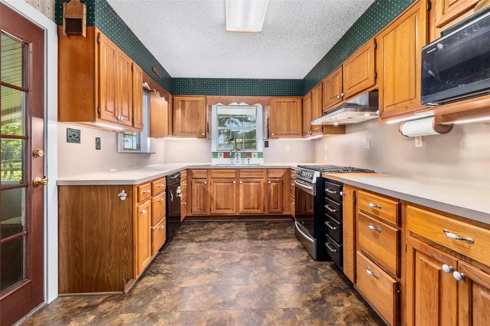 12250 County Road 3513 Brownsboro, TX 75756