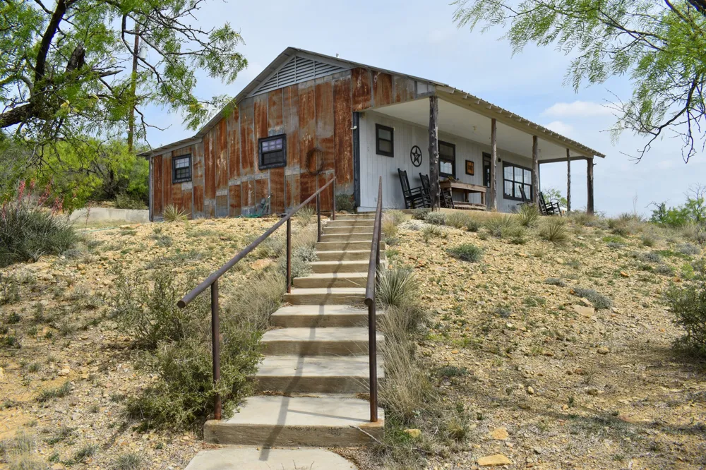 3408 CR 312 Voss, TX 76888