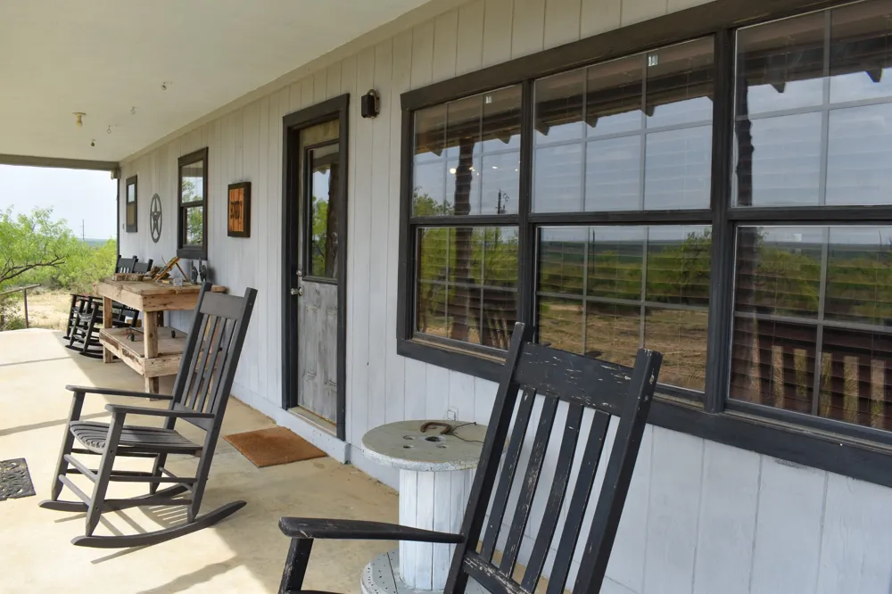 3408 CR 312 Voss, TX 76888