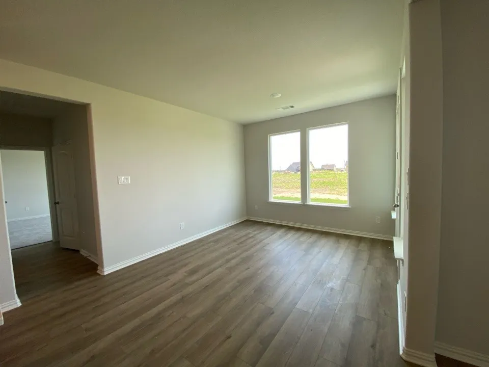146 Aurora Avenue Valley View, TX 76272