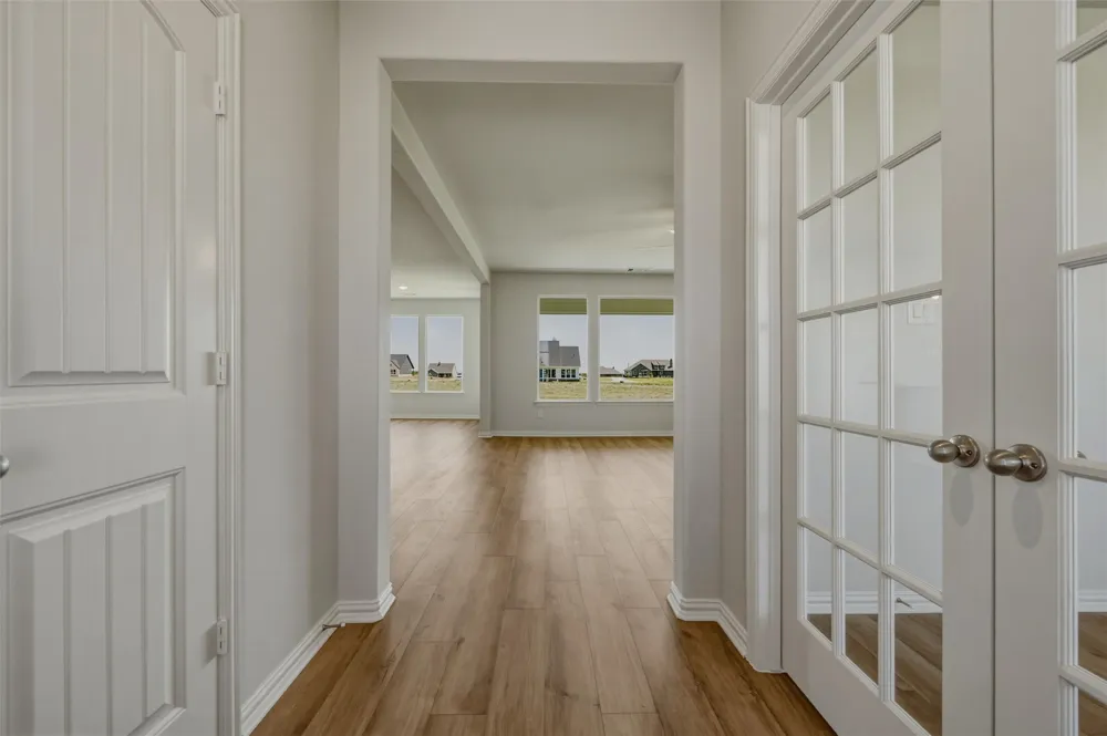 146 Aurora Avenue Valley View, TX 76272