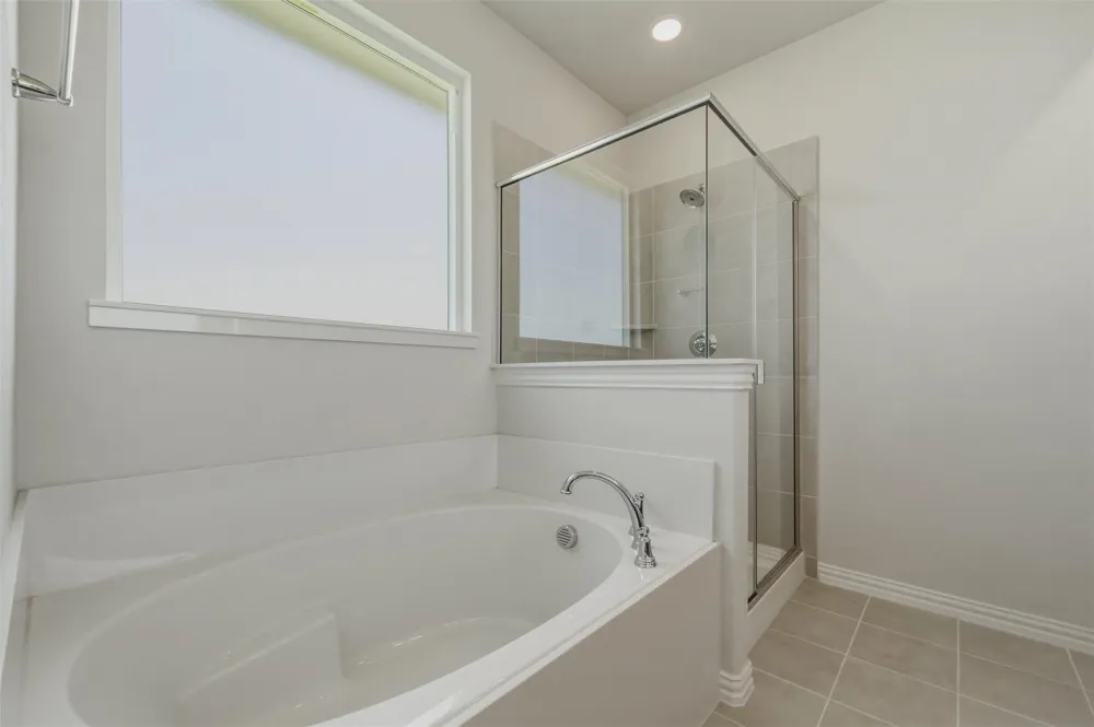 146 Aurora Avenue Valley View, TX 76272
