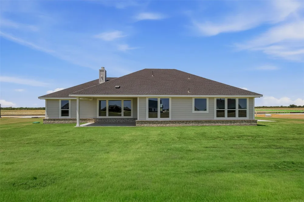 146 Aurora Avenue Valley View, TX 76272