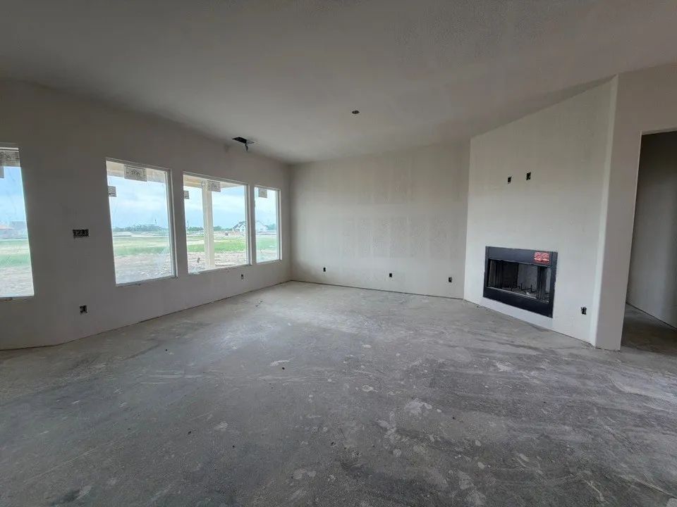 78 Aurora Avenue Valley View, TX 76272