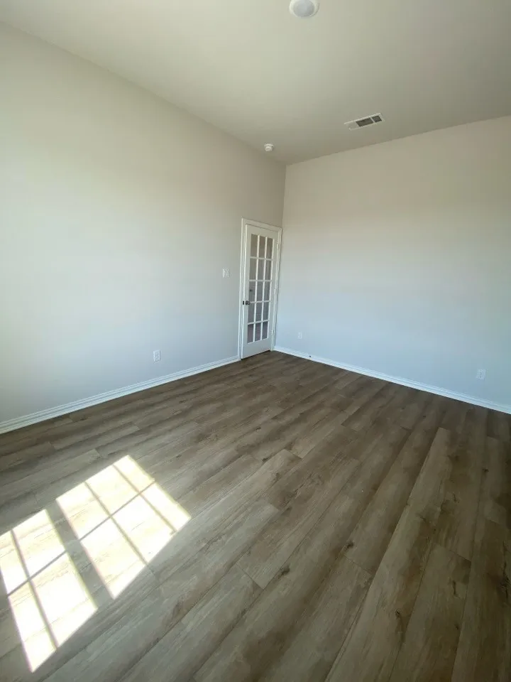 78 Aurora Avenue Valley View, TX 76272