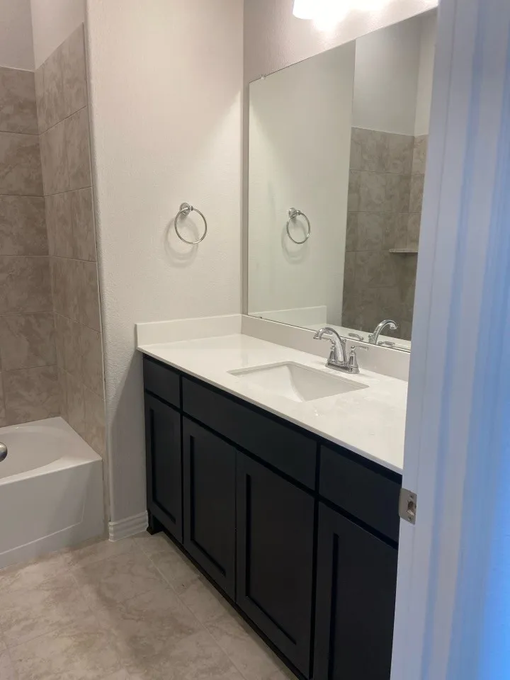 78 Aurora Avenue Valley View, TX 76272