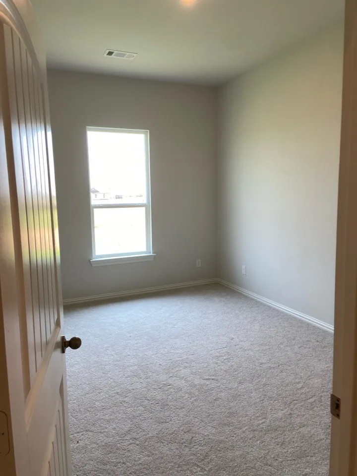 78 Aurora Avenue Valley View, TX 76272