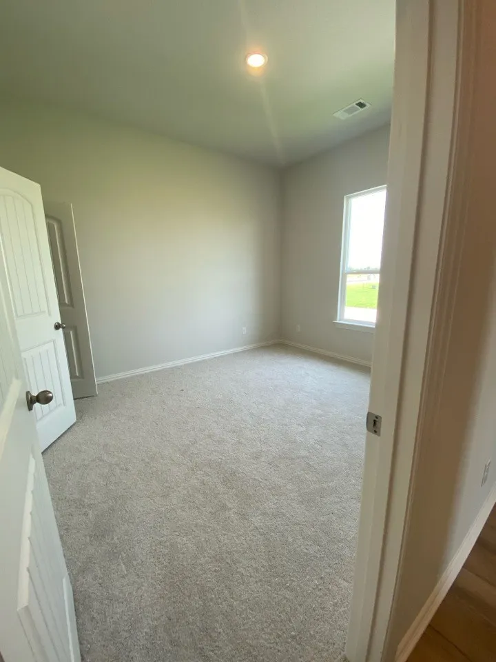 78 Aurora Avenue Valley View, TX 76272