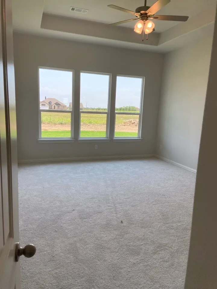 78 Aurora Avenue Valley View, TX 76272