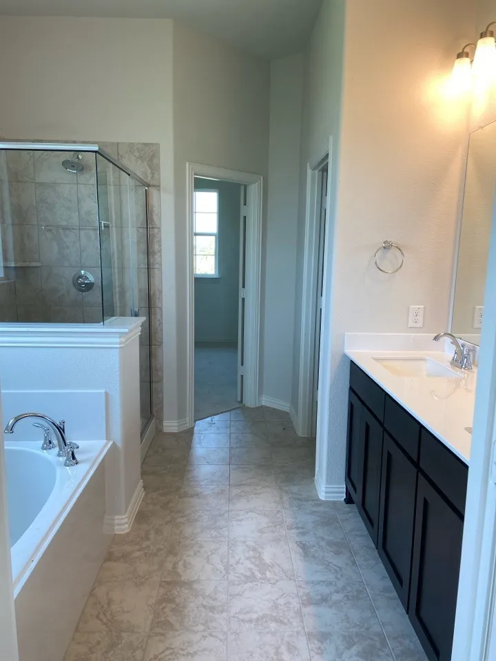 78 Aurora Avenue Valley View, TX 76272