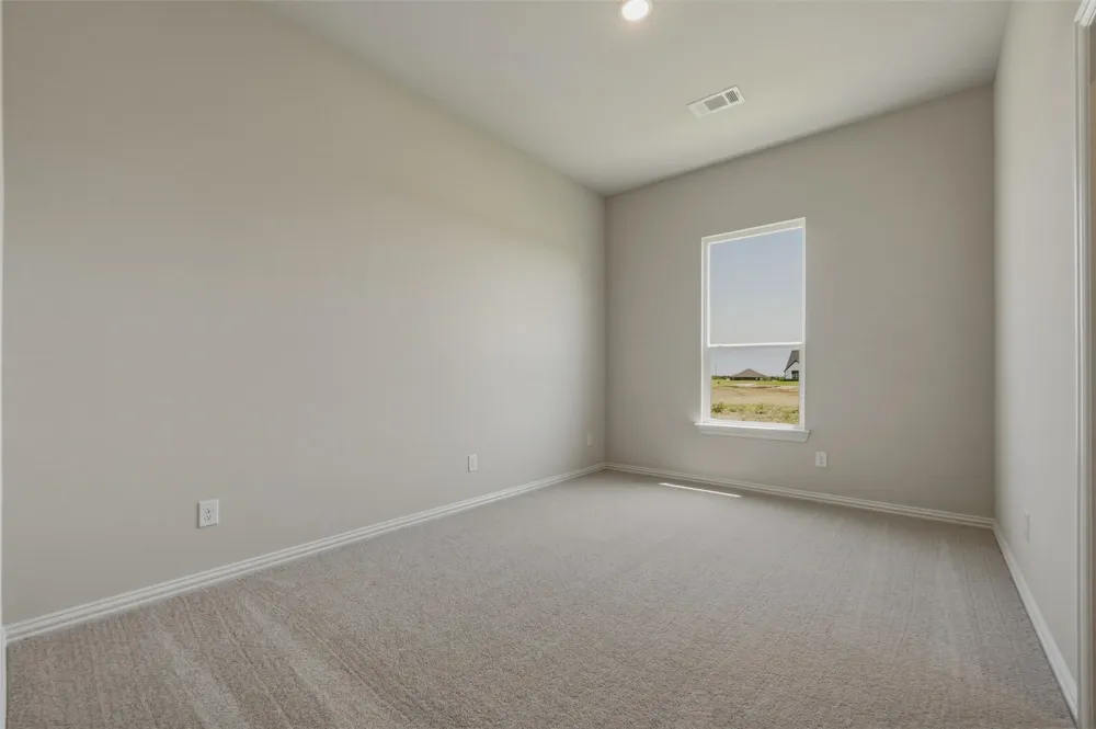 78 Aurora Avenue Valley View, TX 76272