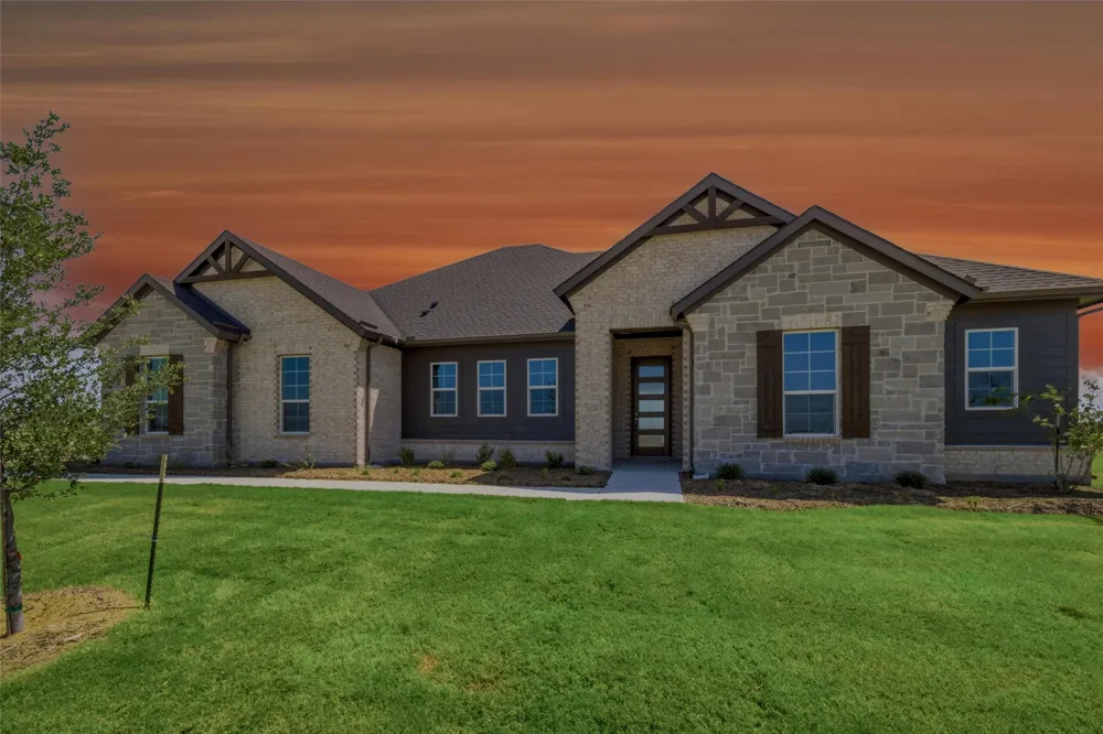 78 Aurora Avenue Valley View, TX 76272