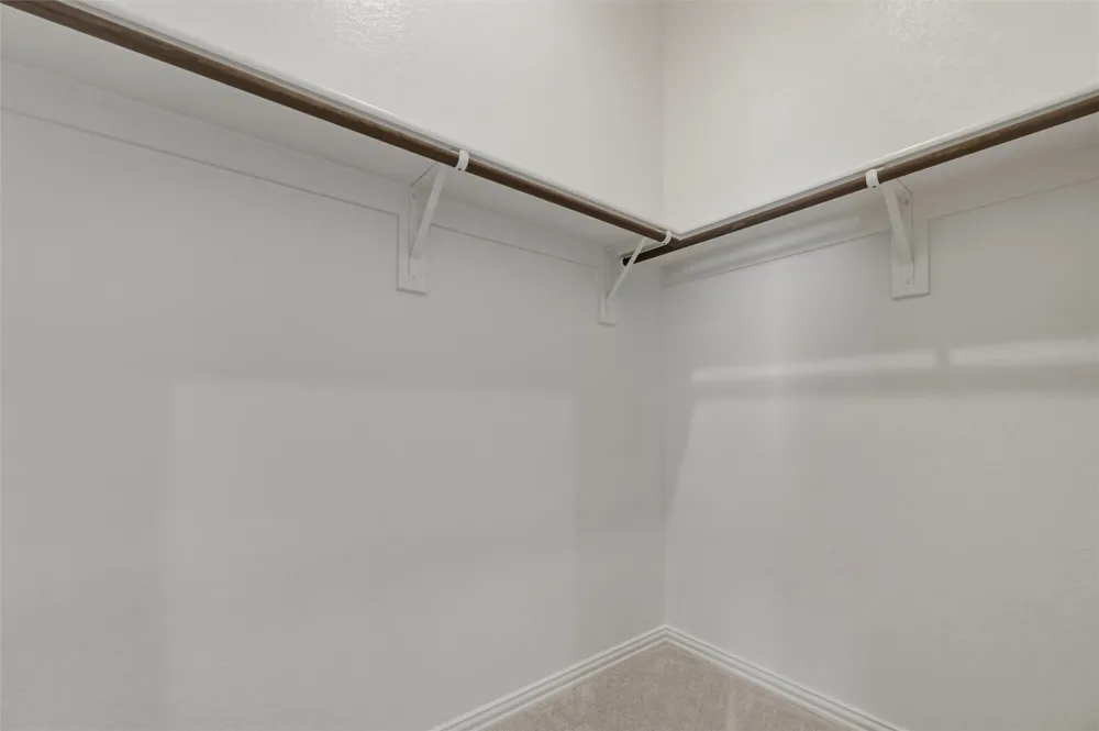 78 Aurora Avenue Valley View, TX 76272