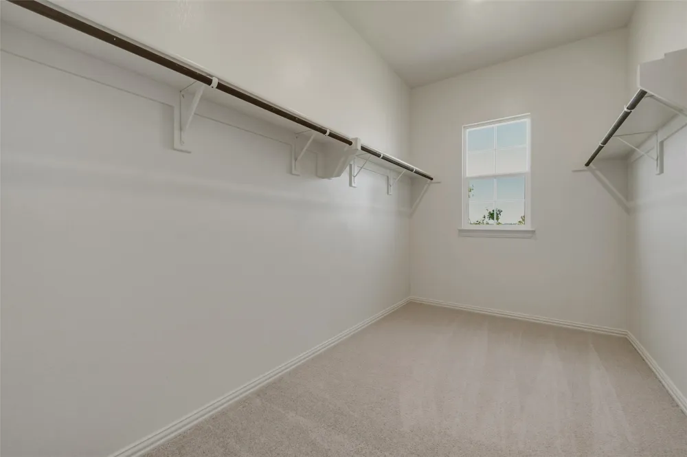 78 Aurora Avenue Valley View, TX 76272