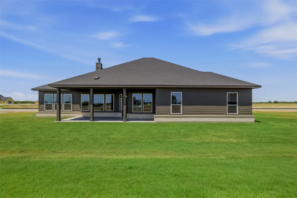 78 Aurora Avenue Valley View, TX 76272