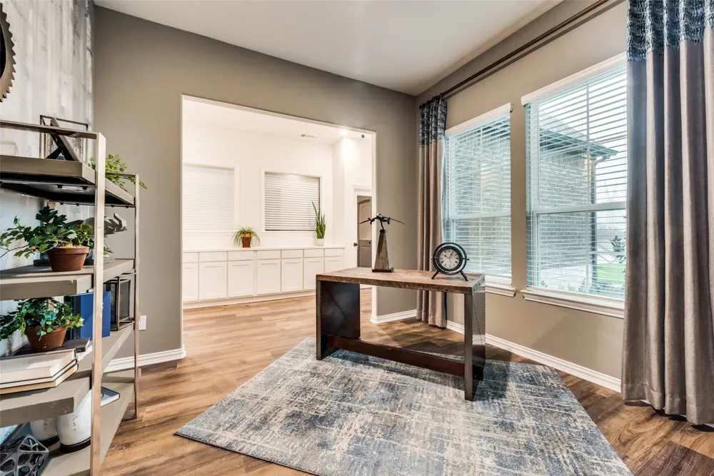 61 Roosevelt Lane Valley View, TX 76272