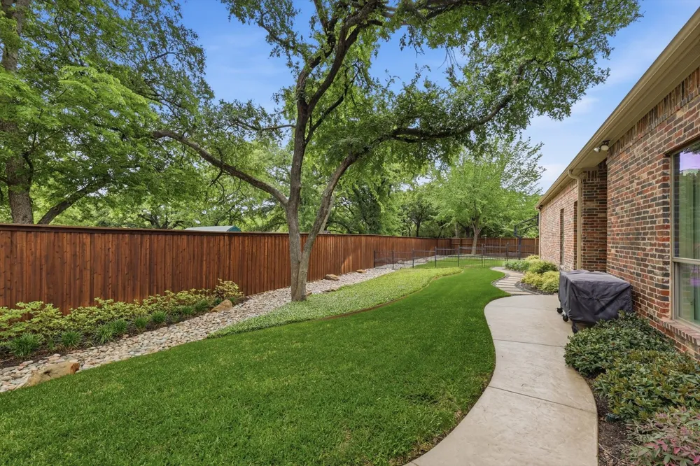2216 Yeargain Court Southlake, TX 76092